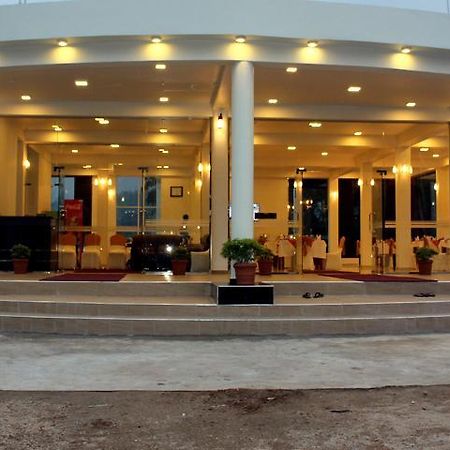 Delhousie Hotel Nallathanniya Ngoại thất bức ảnh