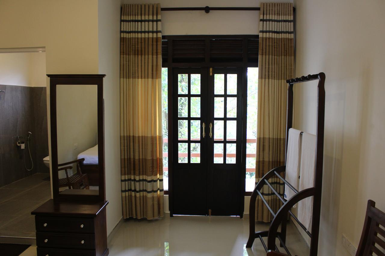 Delhousie Hotel Nallathanniya Ngoại thất bức ảnh